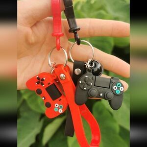 💕5/$18 Cute Gamers Keychains